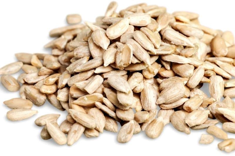 seeds to attract yellow finches